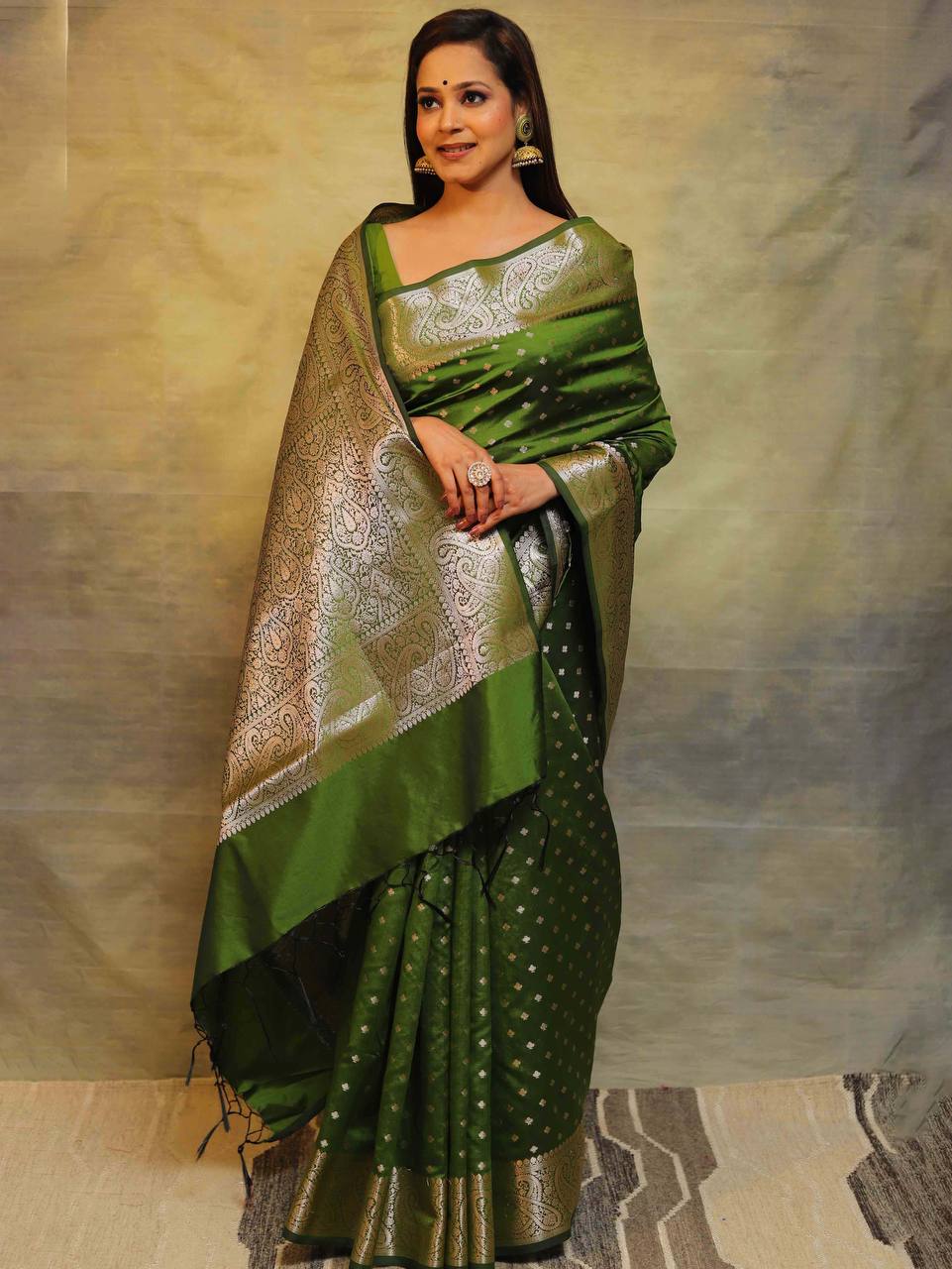 Delightful Banarasi Mehndi Wear Green Color Silk Saree