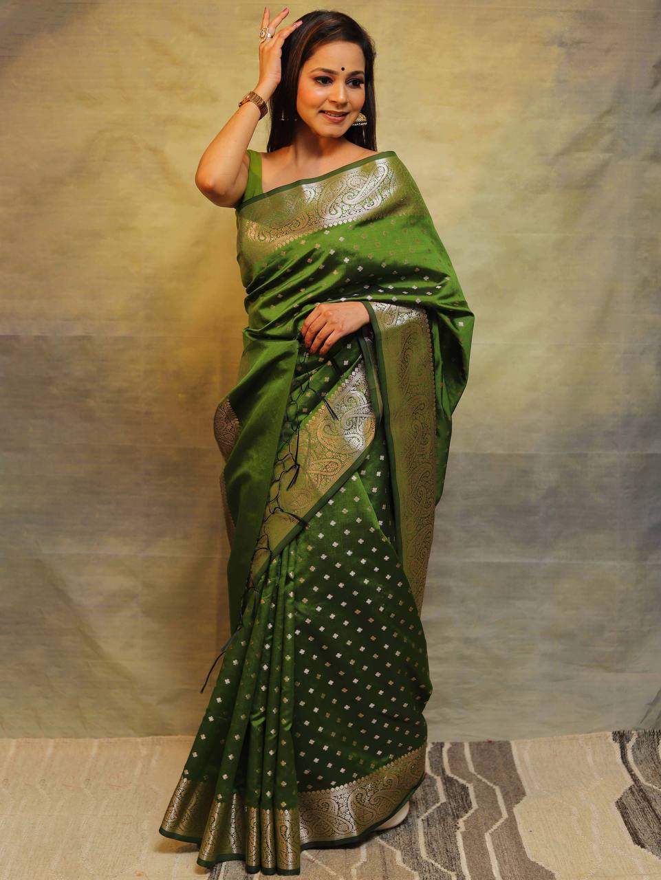 Delightful Banarasi Mehndi Wear Green Color Silk Saree