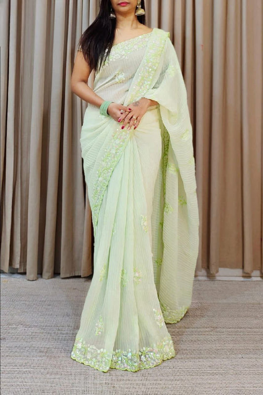 Graceful Perrot Color Georgette Saree